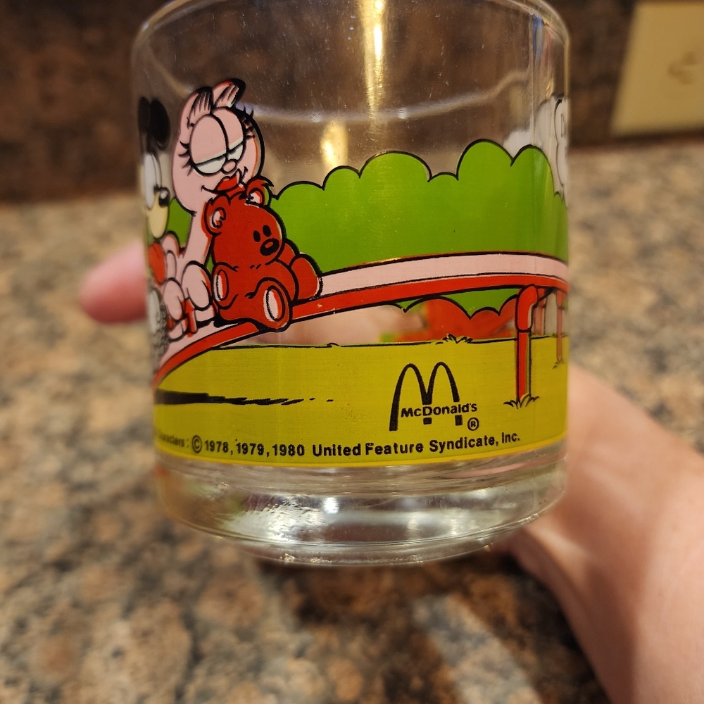 1978 Garfield and Odie Glass McDonald's Mug - Picture 2 of 5